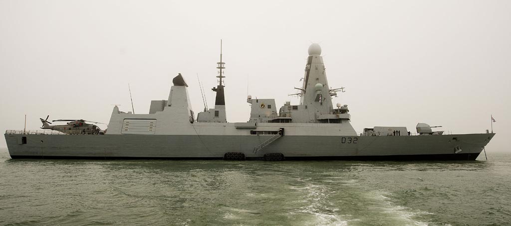 hms-daring-em-portsmouth-foto-royal-navy