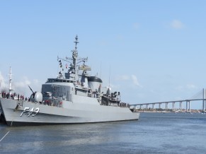 Marinha estuda concessão de estágio na Esquadra a cadetes libaneses Após Missão de pPaz no Líbano Fragata Liberal atracou em Natal