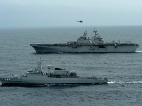 FOTOS: USS America operando com a Marinha do Brasil Marinha do Brasil operando com o USS America - 8