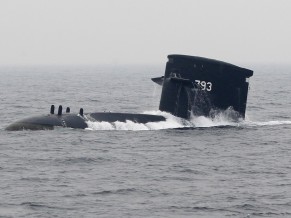 Taiwan apresentará plano de construção de submarinos aos EUA Taiwan navy's SS-793 Hai Lung