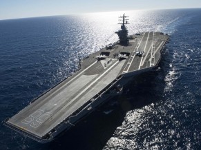 Mais fotos do USS Nimitz lançando e recolhendo o F-35C F-35C no USS Nimitz - foto USN