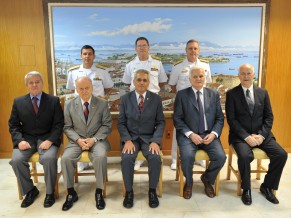 92º Aniversário da Diretoria de Aeronáutica da Marinha NA FOTO, POR OCASIÃO DA COMEMORAÇÃO DO 92º ANIVERSÁRIO DA DAerM, VÊ-SE REUNIDOS COM O ATUAL DAerM, EM PÉ À ESQUERDA, CA PRIMO, MAIS SETE OFICIAIS-GENERAIS, TODOS EX-DIRETORES DE AERONÁUTICA DA MARINHA.