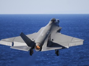 Segundo especialista, caça F-35 representa um perigo para o ‘Liaoning’, mas não pode derrotá-lo sozinho F-35C Lightning II joint strike fighter