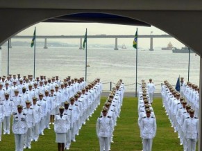 Marinha cadastra para o Serviço Militar Voluntário de oficiais SMV