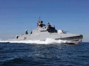 Corrida naval no mundo árabe impressiona os EUA Ambassador Mk.III do Egito