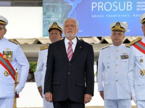Domínio do ciclo do combustível nuclear é salto tecnológico, afirma Jaques Wagner Passagem de Comando MB