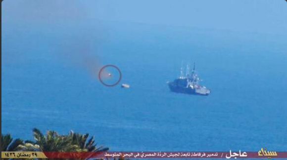 Ataque do IS a navio da marinha egípcia - 1