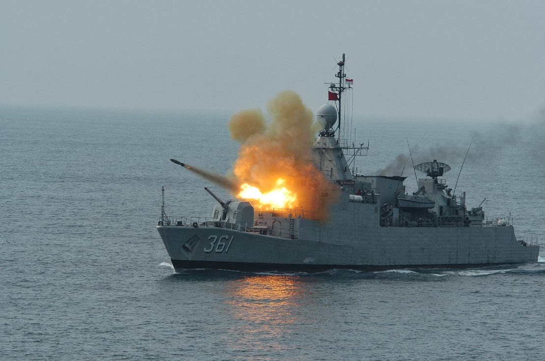 Lançamento de foguete antissubmarino Boroc