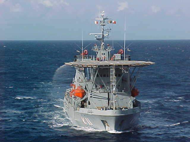 O Felinto Perry, operando em proveito da Força de Submarinos. (foto: SDM)