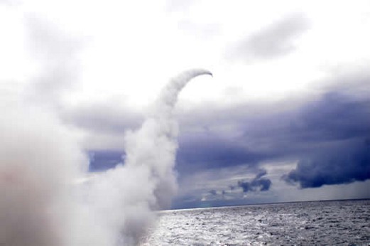 Lançamento real de míssil Aspide no dia 4 de maio, durante a operação UNITAS LII. (foto: CCSM)