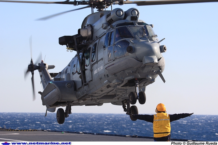 ec725-caracal-operando-a-bordo-bcp-mistral