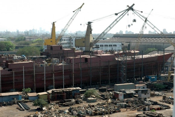 P-15A_Kolkata_class_construction