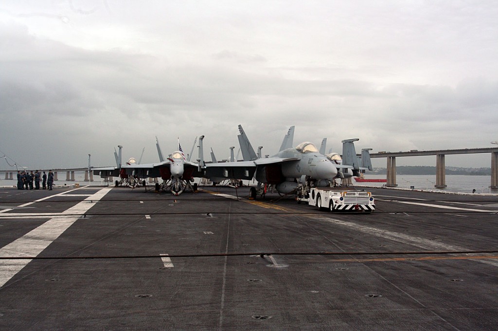 Carl Vinson no Rio 17