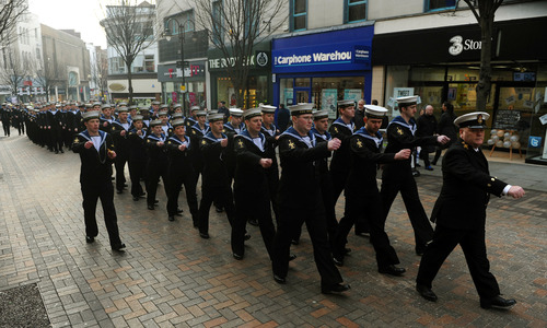 marcha tripulação HMS Nottingham