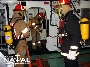 Equipe de combate a incêndio