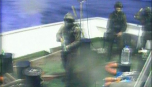 navio atacado por israel - imagem TV turca
