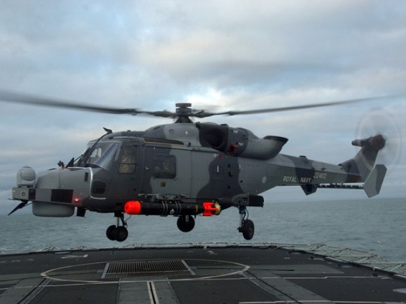 Royal_navy_wildcat_helicopter