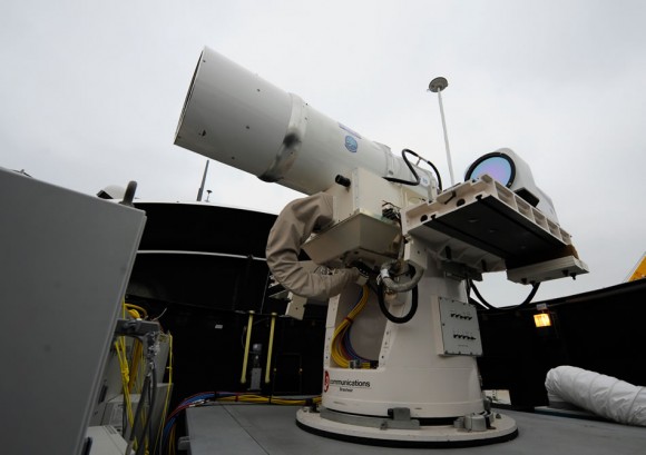 Laser-Weapon-System-USS-Dewey-04-2013