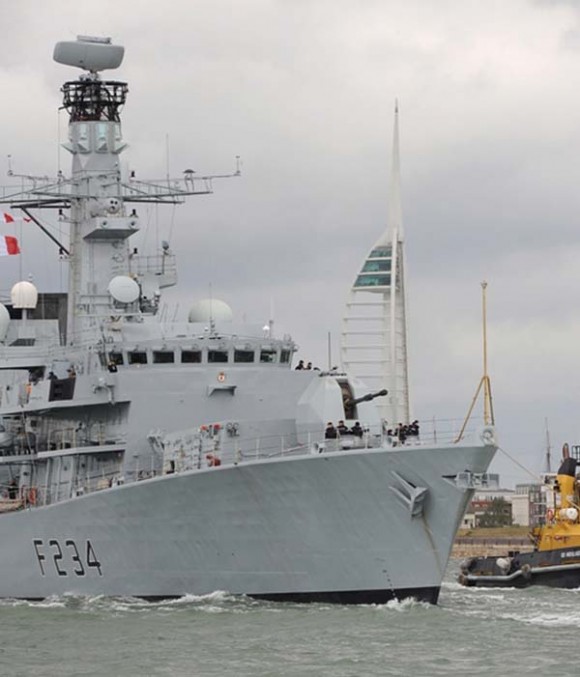 HMS Iron Duke volta ao mar com novo radar - foto Royal Navy