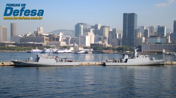 NPa Gurupá - P46 e NPa Macaé - P70 no Rio - foto Nunão - Forças de Defesa