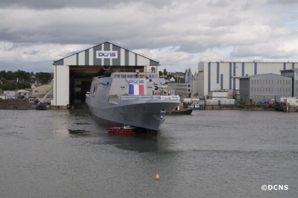 Lançamento da FREMM Provence - foto DCNS via Marinha Francesa