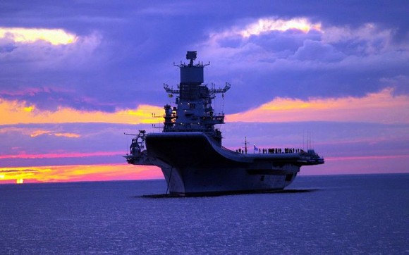 INS_Vikramaditya_in_Baltic_Sea