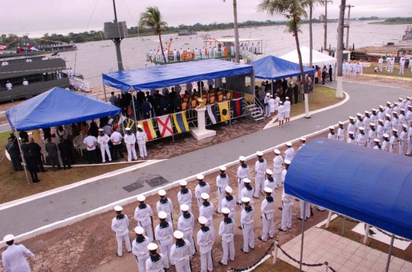 Cerimônia incorp Leverger e Caravelas em Ladário - foto 6 Distrito Naval