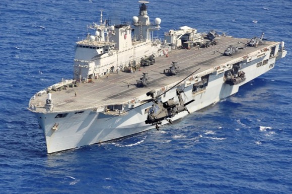 HMS Ocean - foto RN