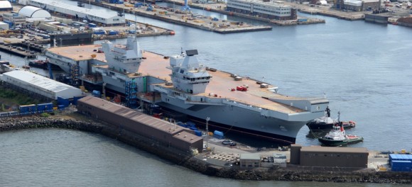 HMS Queen Elizabeth na água - foto 10 Royal Navy
