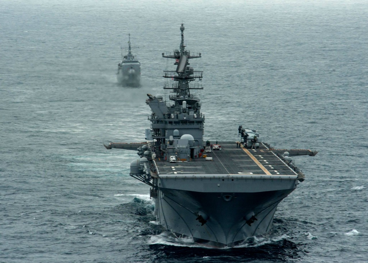 Marinha do Brasil operando com o USS America - 9