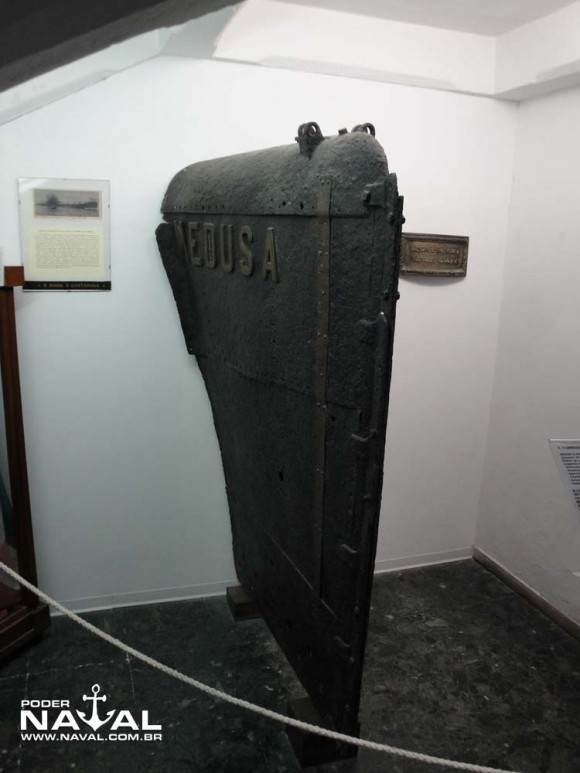 Museu Hist Naval Veneza - proa sub Medusa 1911 - PNaval - Nunão