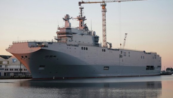 Vladivostok - classe Mistral - foto Reuters via RIA Novosti