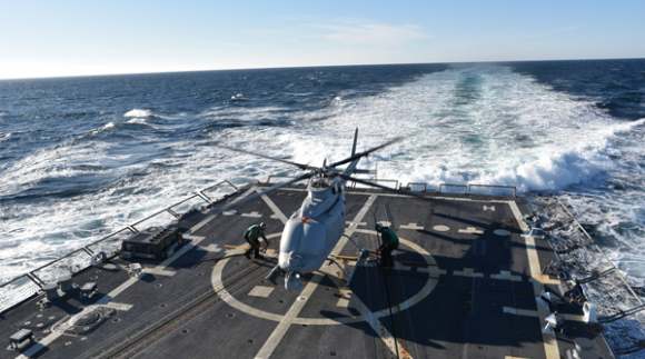 MQ-8C-Fire-Scout-Testes-USS-Jason-Dunham-Deck