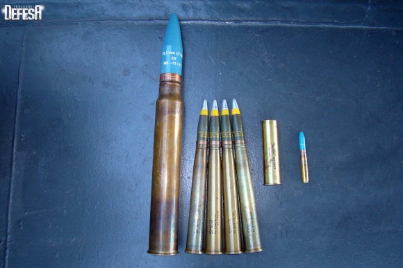 Parnaíba - munições 76mm - 40mm - 47mm salva - 20mm - foto 2 Nunão - Poder Naval - Forças de Defesa
