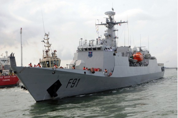 OPV nigeriano NNS Centenary, da classe chinesa P-18N