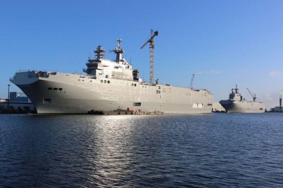 Os dois navios da classe Mistral destinados à Rússia