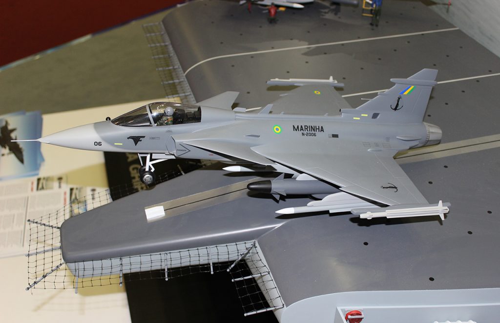 Sea Gripen da MB na LAAD 2015