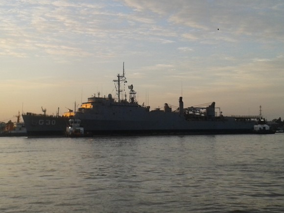 NDD Ceará atracando na Base Naval de Val de Cães, em Belém do Pará - 2