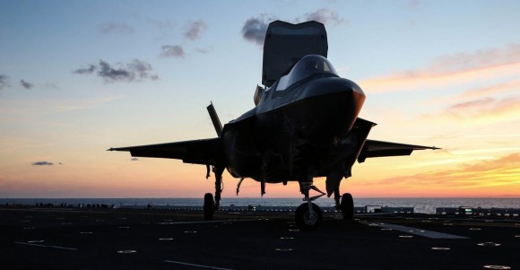 F-35B no convoo do USS Wasp - foto USMC