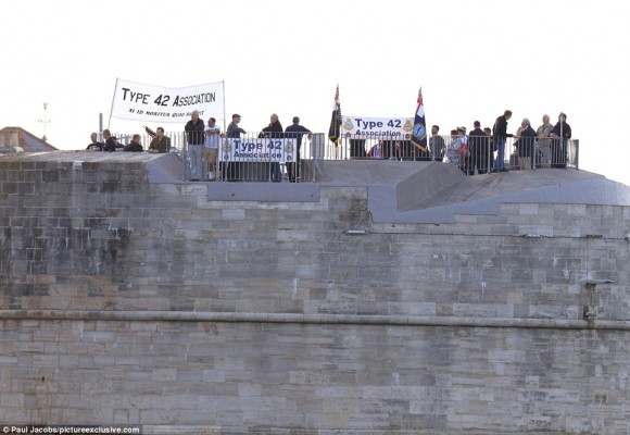 HMS York farewell - 2