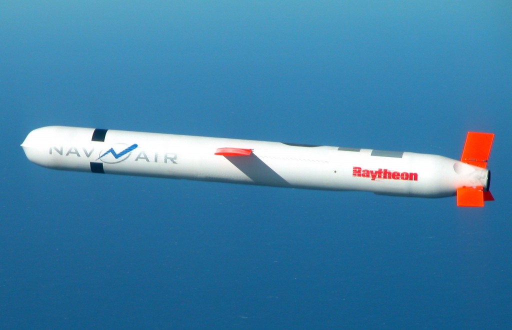 Tomahawk_Block_IV_cruise_missile_-crop