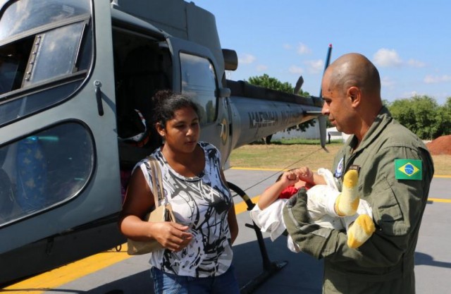 Operacao Celeiro 2016 - EVAM de bebe no dia 11 - foto via 6 Distrito Naval