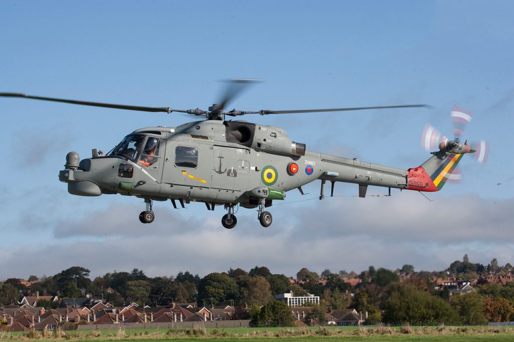 Primeiro AH-11B Super Lynx modernizado na Inglaterra