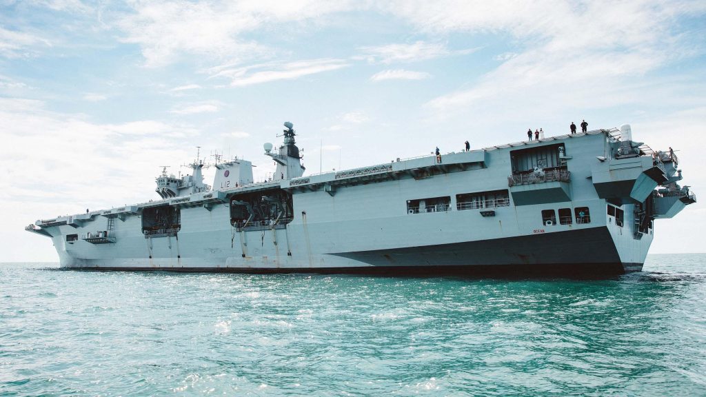 O HMS Ocean da Royal Navy passou a ser o PHM Atlântico na Marinha do Brasil