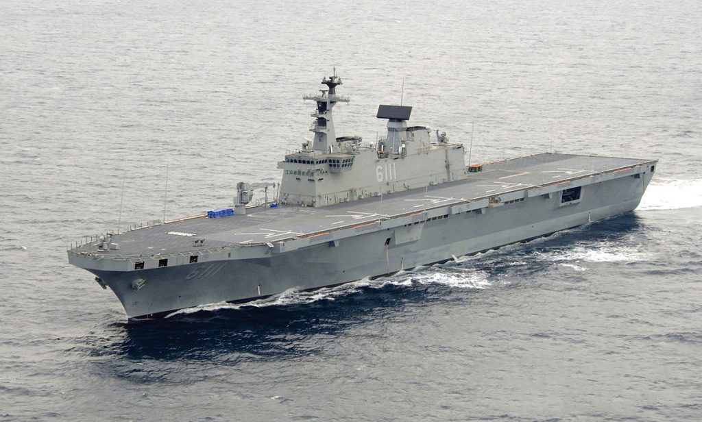 ROKS Dokdo (LPH-6111)