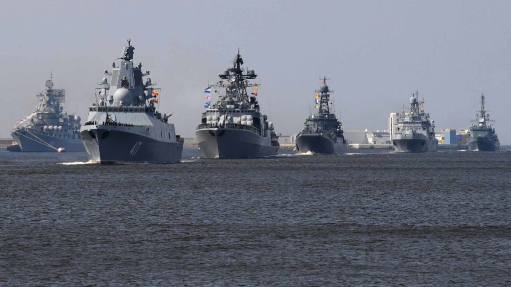 Navios russos em Parada Naval