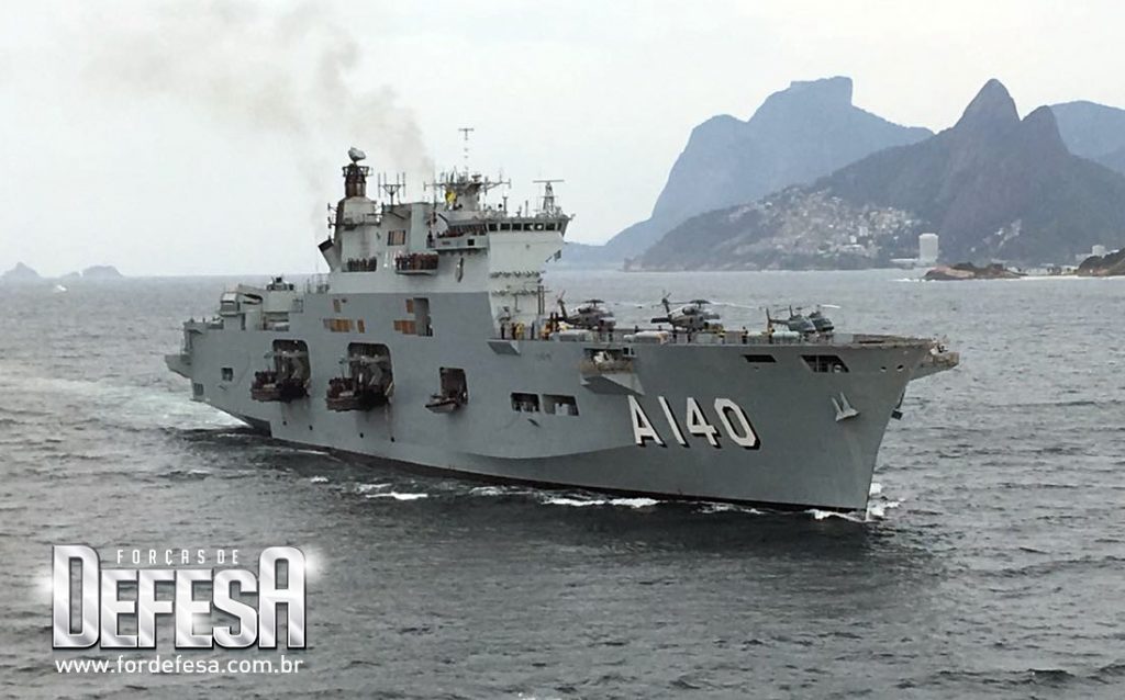 Chegada do PHM Atlântico (ex-HMS Ocean) ao Rio de Janeiro