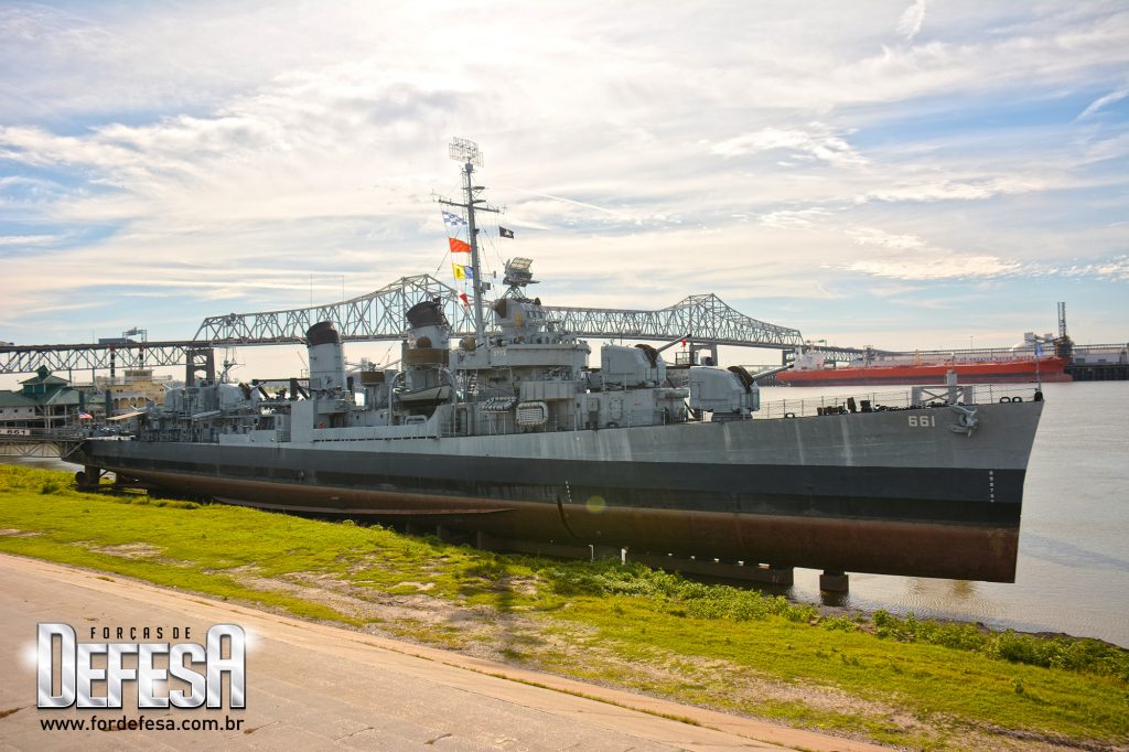 Visita ao destróier museu USS Kidd DD-661 em Baton Rouge, Louisiana