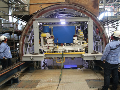 Cradle instalado no interior da seção S2A do Submarino “Tonelero”