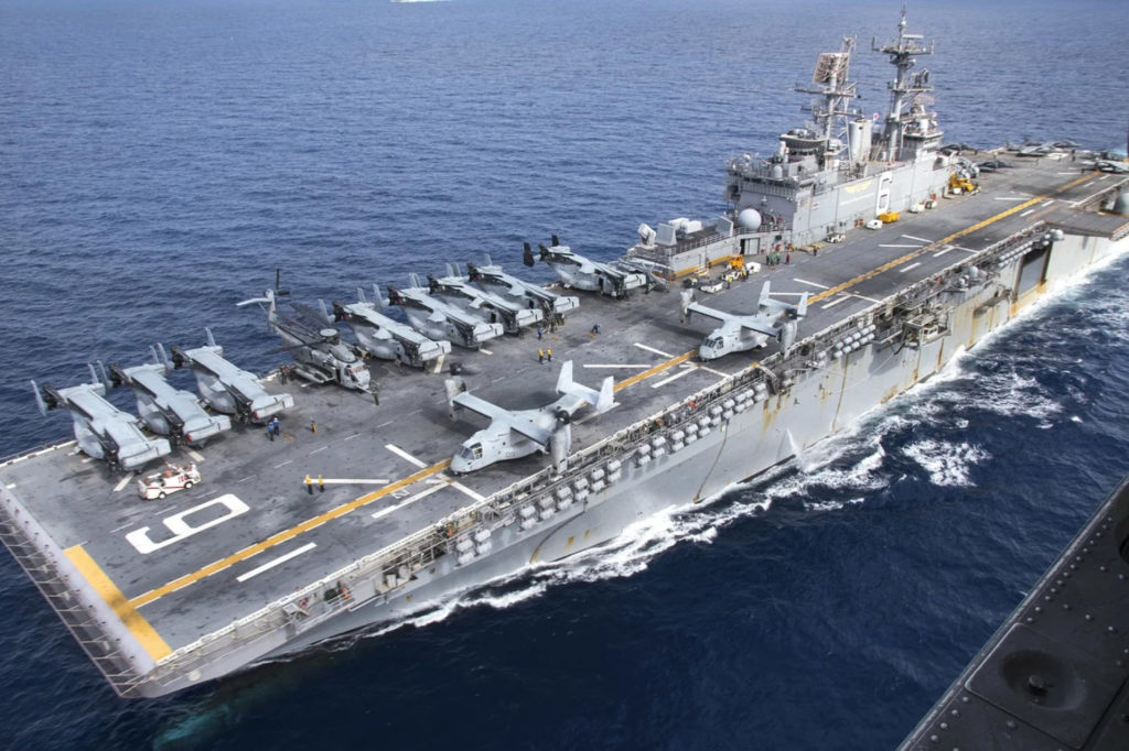 [Imagen: USS-Bonhomme-Richard-em-opera%C3%A7%C3%A3o-1024x682.jpg]